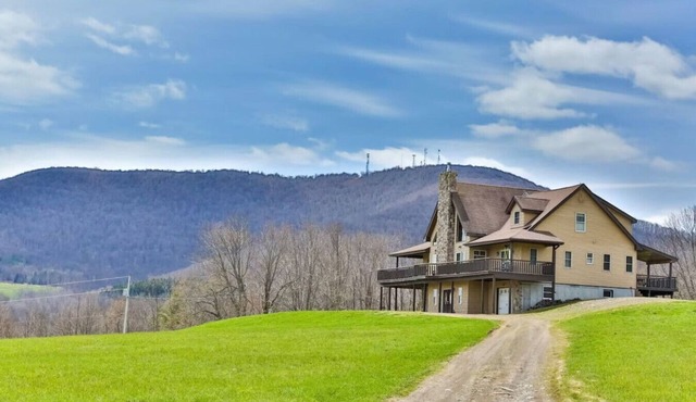 Immaculate Mountain Top Cabin