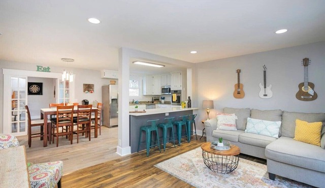 Ivywood Escape Relaxing Stay (30+ Day Rental)