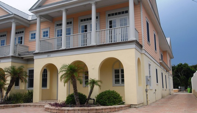La Retraite 361 3-bedroom 3.5 bath Fernandina Bch w ocean views &gourmet kitchen