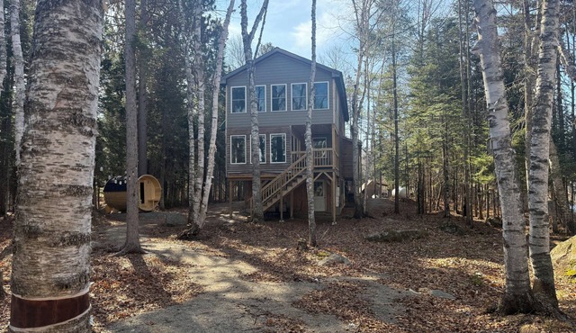 Lakefront cabin with endless sunsets in Stratton.