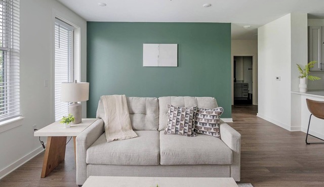 Landing | Beautiful 1BD, Clubhouse, Gym