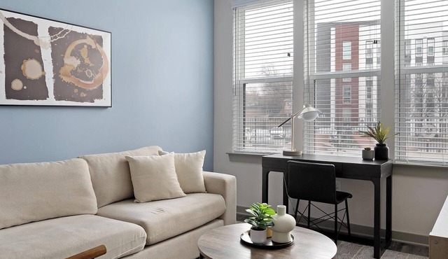 Landing | Beautiful 1BD, Pool, Gym