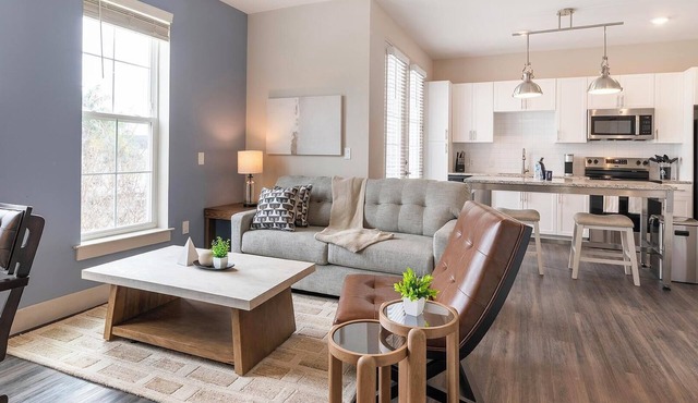 Landing | Chic 1BD, Game Room, Gym