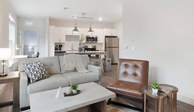 Landing | Incredible 2BD, Game Room, Gym