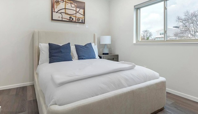 Landing | Spectacular 2BD, Clubhouse, Gym