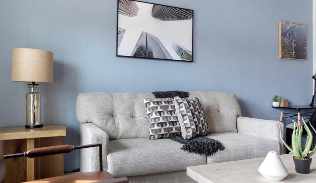 Landing | Stylish 1BD, Clubhouse, Gym