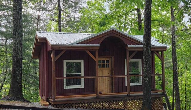 Lazy T Cabins - Glacier