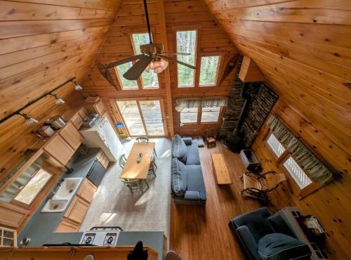 Log Cabin on Saltwater Cove
