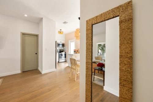 Lux Designer Apt 2BR and 2BA in Heart of Miami Beach