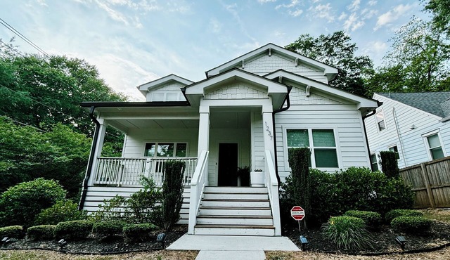 Luxe Modern Farmhouse in the heart of everything!