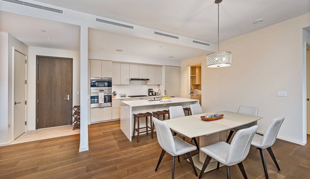 Luxurious Ocean & Sunset Views Condo at Park Lane w/Luxury Building Amenities