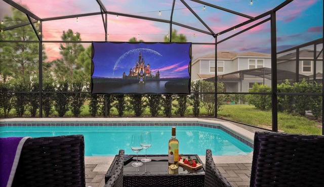 Luxury villa w/private pool & game room