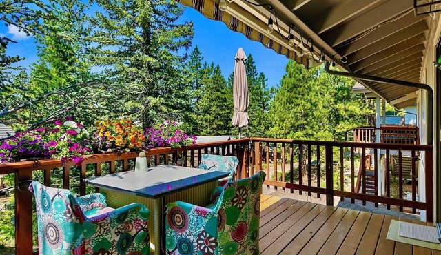 LX35 The Wolf Round Hill Retreat in the heart of Lake Tahoe
