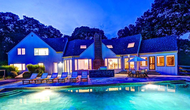 Mid Century Style on 5 Private Acres, Close to East, Bridge and Sag Harbor