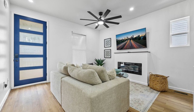 Modern 3BR Retreat in DT ATL 5mins to Mercedes Benz Stadium