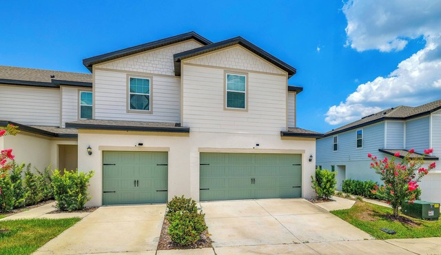 Modern Dundee Townhome Near Lakes & Legoland!