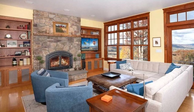 Mountain Luxury Retreat-Amazing Views/Saltwater Pool/Family Friendly/Berkshires