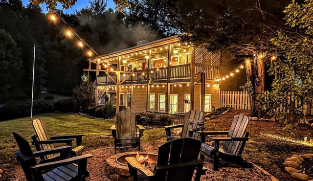 MTN View, Game Room, & Hot Tub!