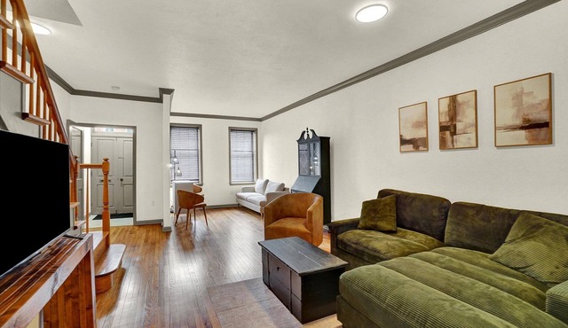 NEW Downtown York 2B Getaway. Modern Comfort.