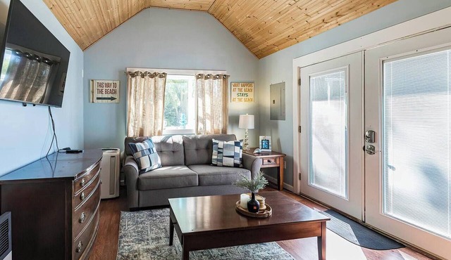 NEW! Lake Cottage Getaway | Beach Access + Pets OK | North Cottage