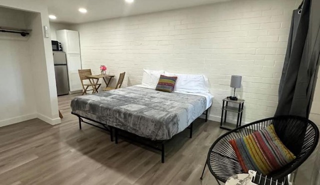Newly remodeled bright studio