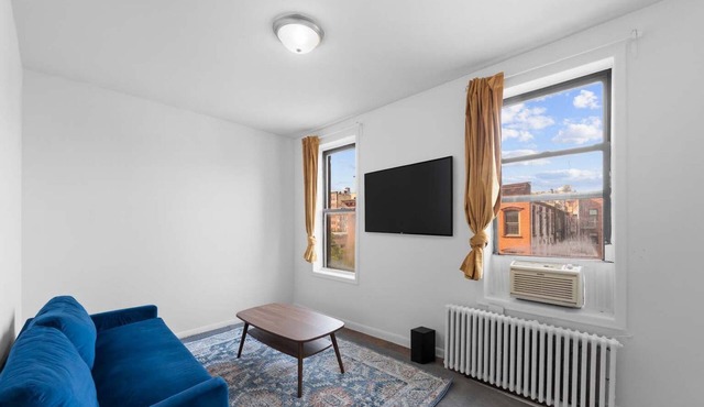 NY-11-7 Cozy 1BR 1BATH In East Village