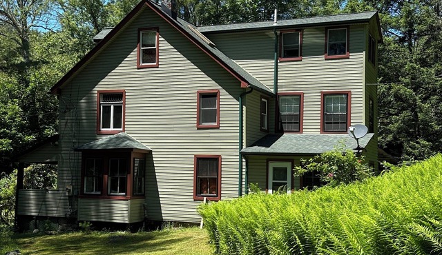 peaceful country house