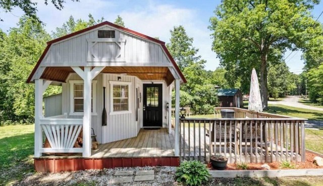 Peaceful Cozy Tiny Home+Fast Wifi+Near TN River+Great Food Spots