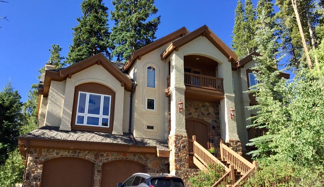 Perfect Family Retreat at the Base of Peak 8, Sleeps 12