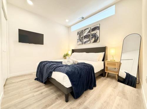 Philly Central King 1BR with Gym