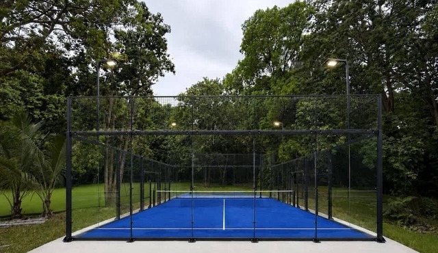 Pond Mirage/Padel & Golf Haven
