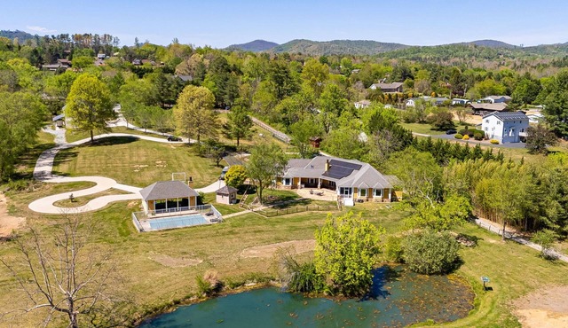 Private Estate w/Pool + Guest Suite | Free Tix