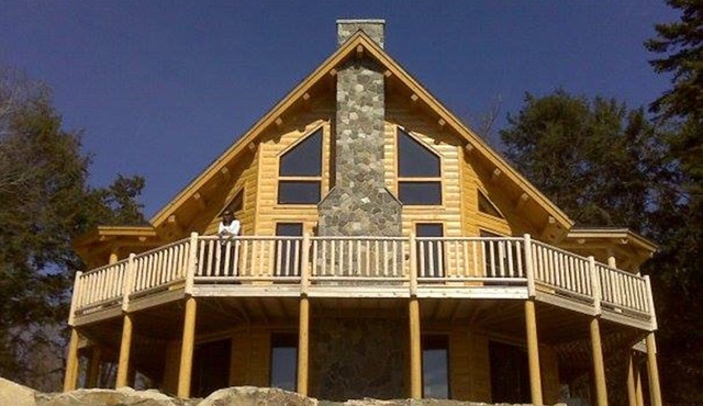 Private Log Home with Beautiful views of Moosehead Lake and Mountains
