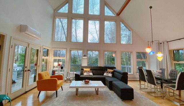 Private Modern Spacious Home by Hunter Mountain