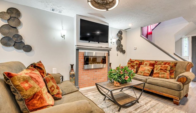 Private Patio w/Seating! Decatur Home
