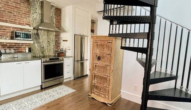 Private Rooftop Deck!/Artsy Apt/Old Port Arts Dist