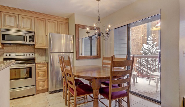 Quaint Studio in Heart of Breck Steps to Snowy Fun by RedAwning in Breckenridge