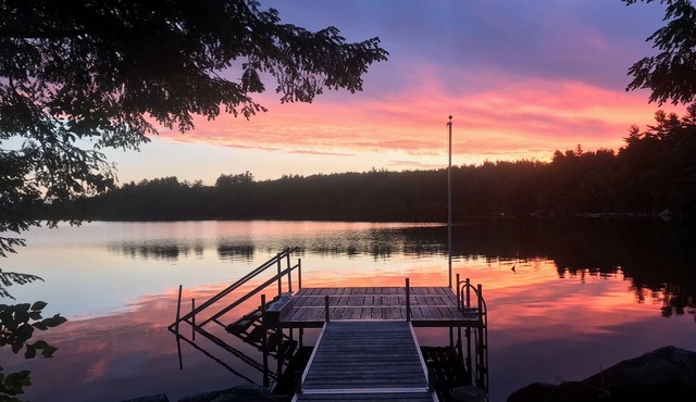 Relaxing Lakefront Retreat on Parker Pond