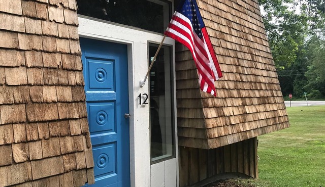 Relaxing Private Retreat Near Preserve. Pets Welcome!
