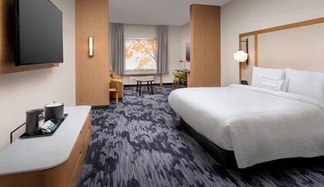 Restful & Clean Stay in 4 Executive Suite | Free Hot Breakfast