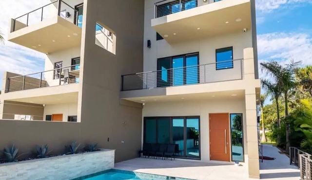 Riverview Retreat- Riverfront Paradise with Dock & Private Pool