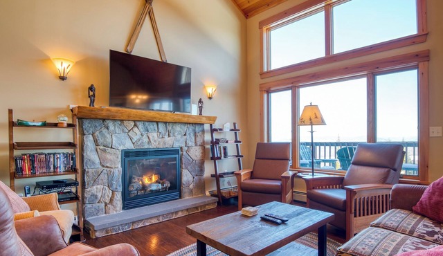 Rock Pond Condo Green Drake 25 - Gorgeous ski in ski out condo on Saddleback Mountain