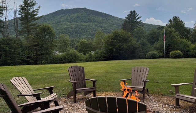 Rustic Ridge Lone Mountain Escape– 3BR, 2BA Home on 2 Acres Pet Friendly