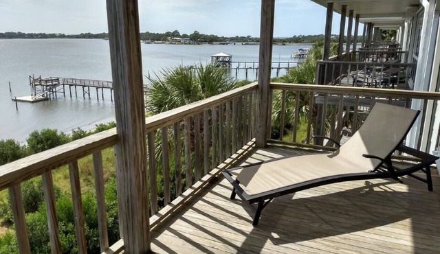 Seahorse Landing