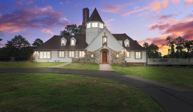Secluded Mountain Castle Swimming Pool - 50 Private Acres Breathtaking Views in Mount Pocono