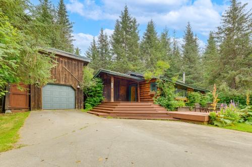 Ski, Hike & Snowshoe: Homer Getaway w/Fire Pit