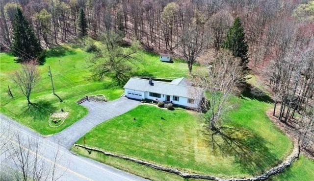 Spacious 4 Bedroom, 2.5 Bath in Catskills and Close to Oneonta/Cooperstown