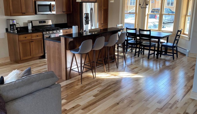 Spacious Sugarloaf Condo