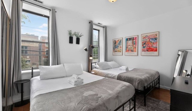 Spring Garden 2BR | Sleeps 8 | Prime Location