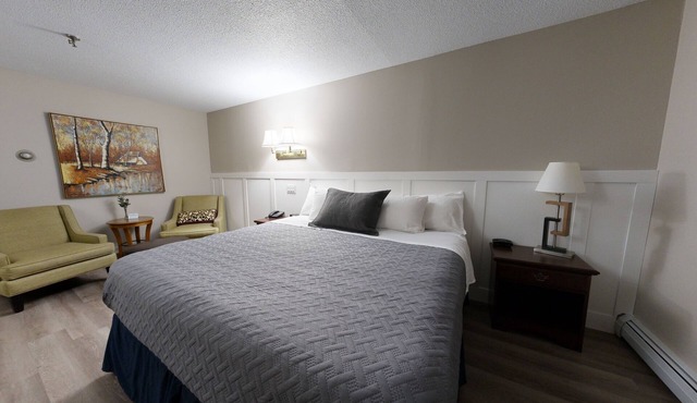 Standard King - One King Bed